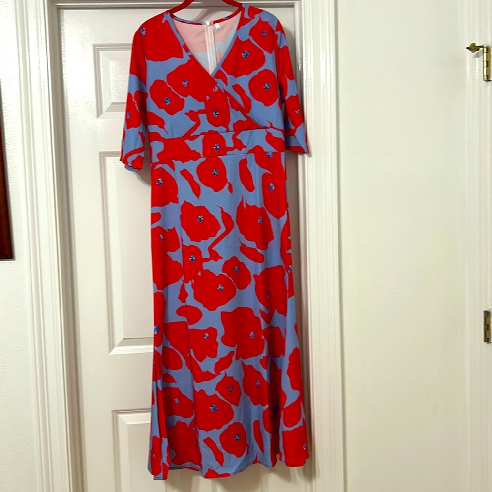 Red and bluish gray midi dress